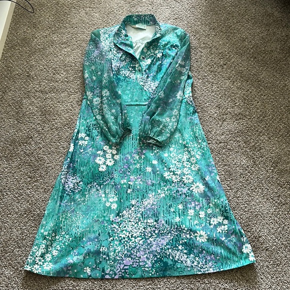 Vintage Dresses & Skirts - 1970s vintage Poet Sleeve sheer midi Lavender White flower print casual Disco
